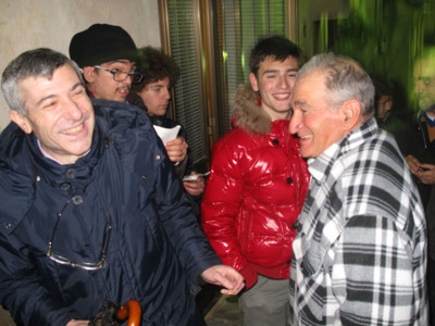 PasjunametBonifacioFaxhi3 generaties-SanBasile, 28maart2013