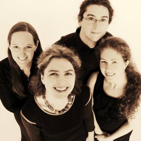 149050_595963477165184_1520218571_n