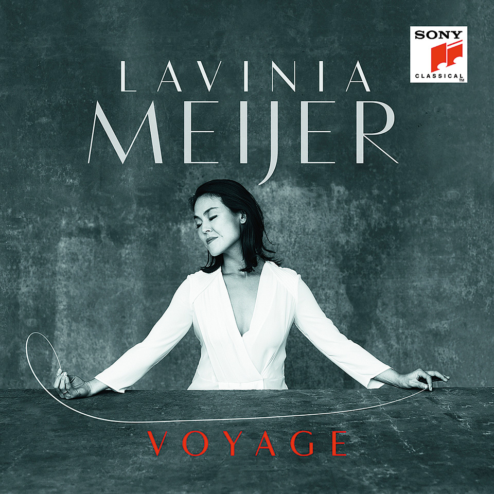 Lavinia Meijer, Voyage