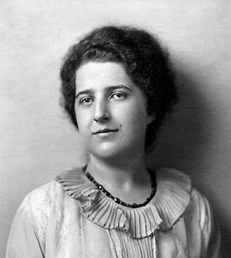 Alba_Rosa_Vietor_b335px