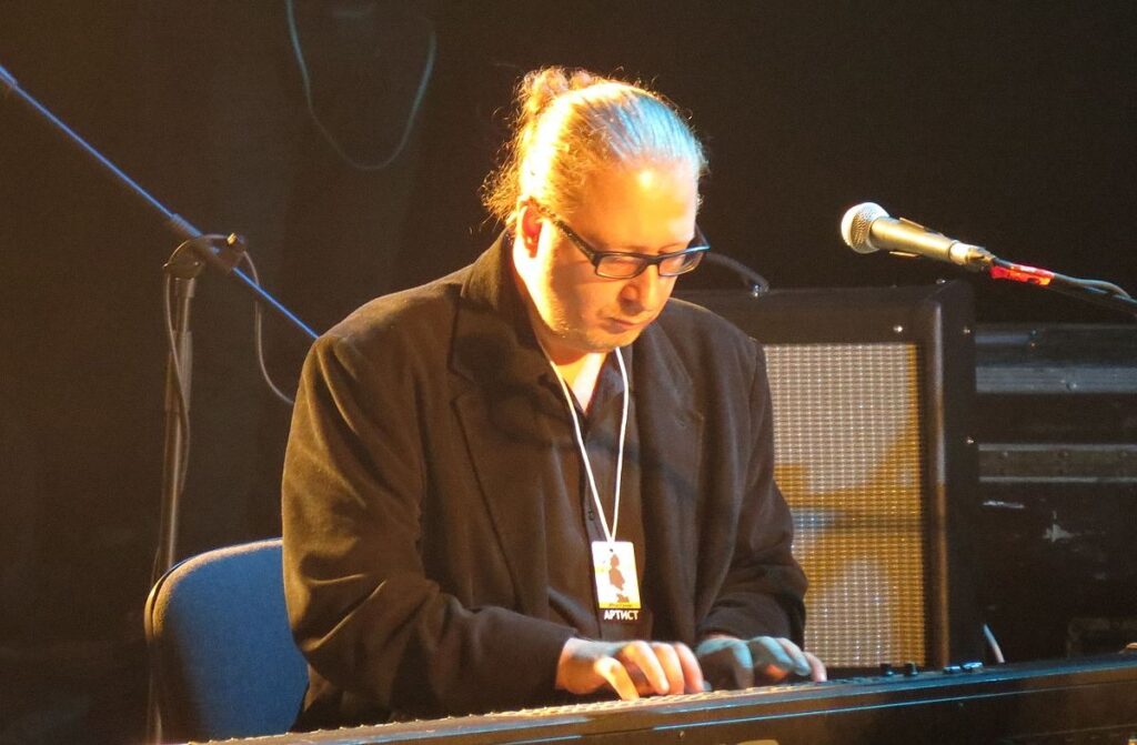 RockUznik_2013-09-22_6952_Sergei Leshchina_@putnik